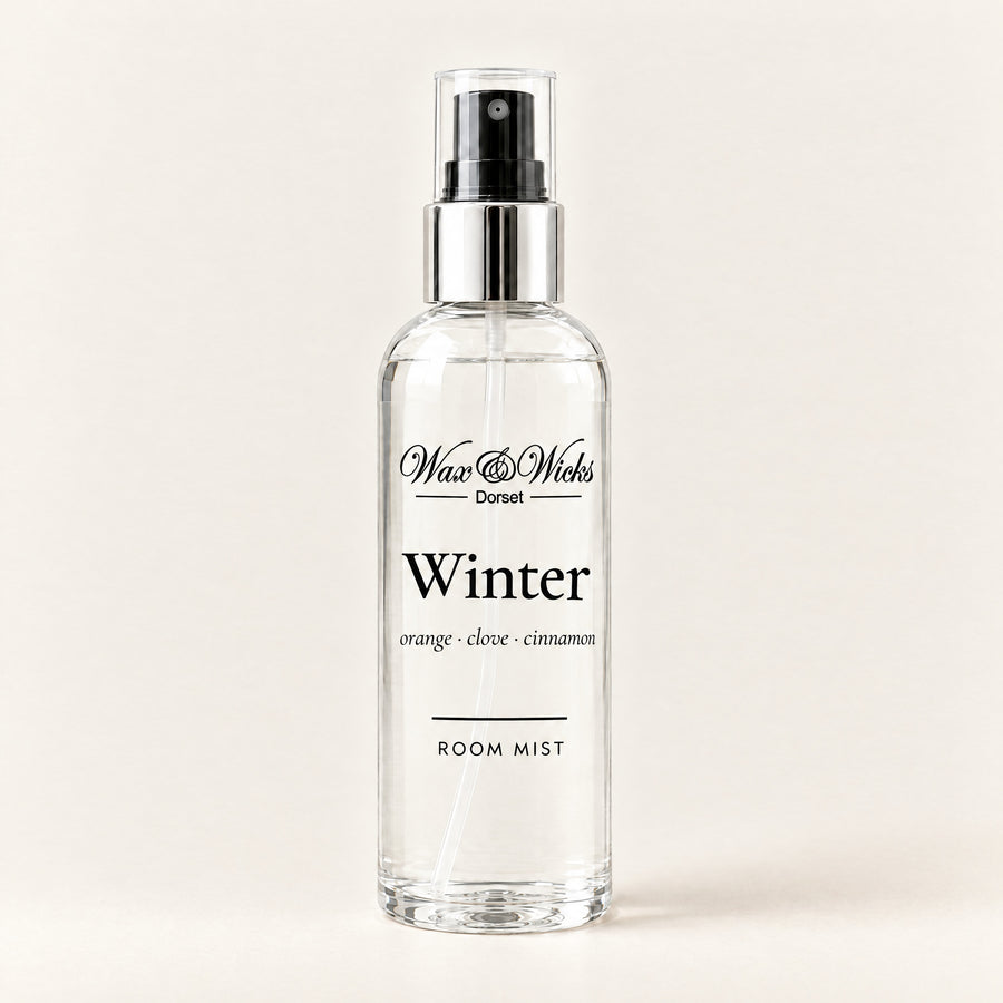 Winter room mist, 100 ml spray bottle, on a plain ivory background